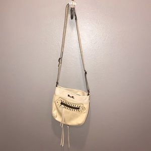 Miss me cross body bag!